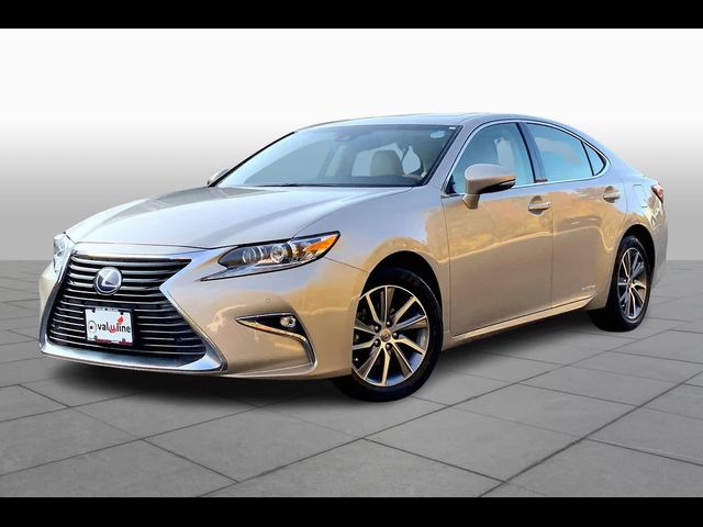 2016 Lexus ES Hybrid 300h