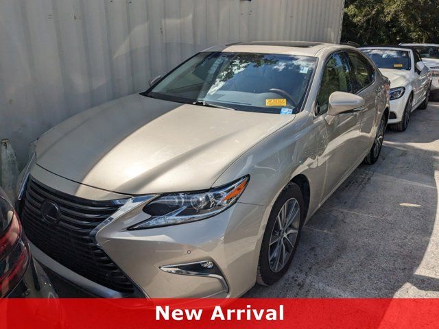 2016 Lexus ES Hybrid 300h