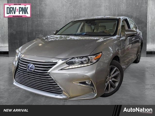 2016 Lexus ES Hybrid 300h