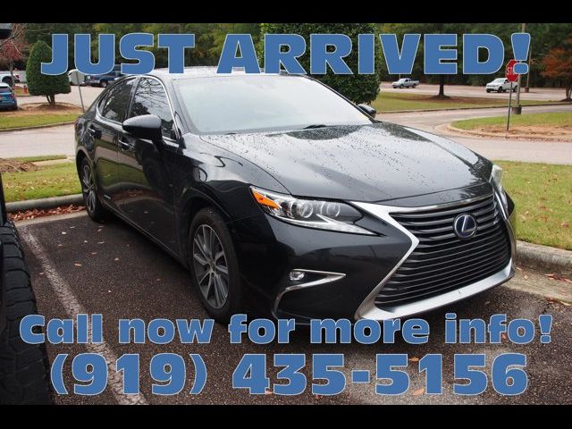 2016 Lexus ES Hybrid 300h