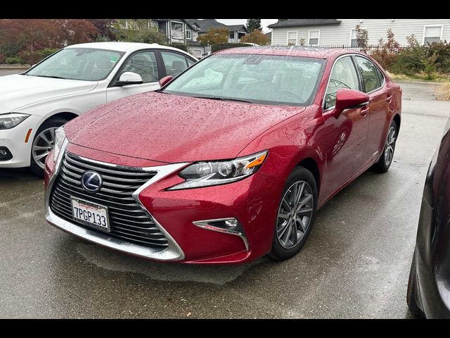 2016 Lexus ES Hybrid 300h