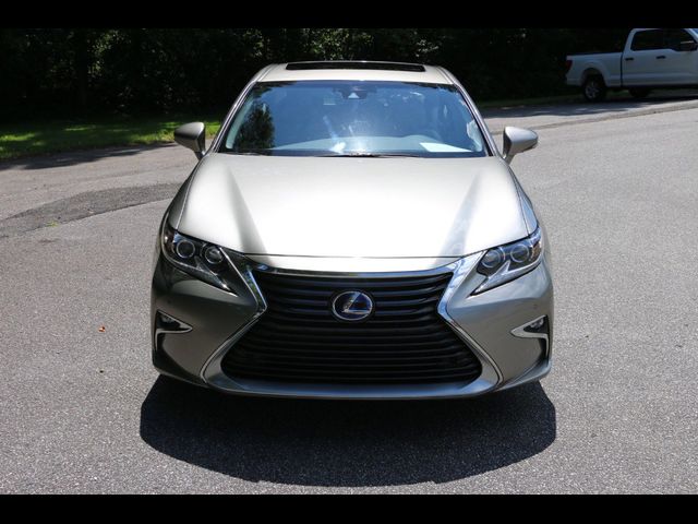 2016 Lexus ES Hybrid 300h