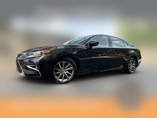 2016 Lexus ES Hybrid 300h