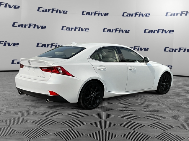 2016 Lexus IS 300