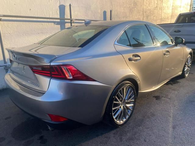 2016 Lexus IS 300