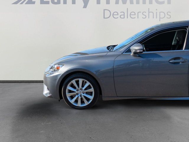 2016 Lexus IS 200t