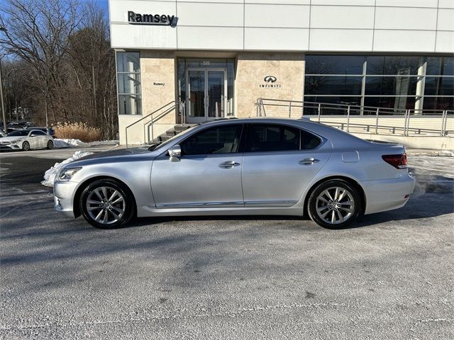 2016 Lexus LS 460