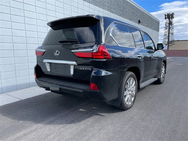 2016 Lexus LX 570