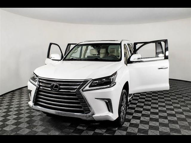 2016 Lexus LX 570