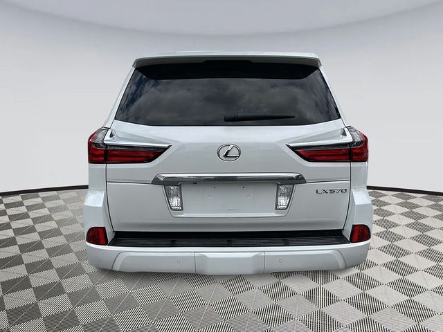 2016 Lexus LX 570