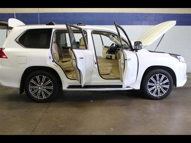 2016 Lexus LX 570