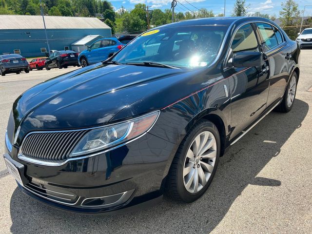 2016 Lincoln MKS Base