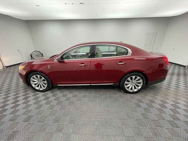 2016 Lincoln MKS Base