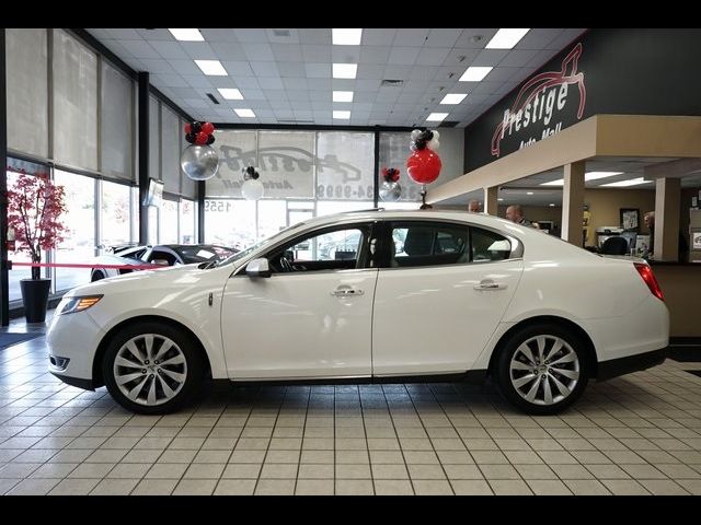 2016 Lincoln MKS Base