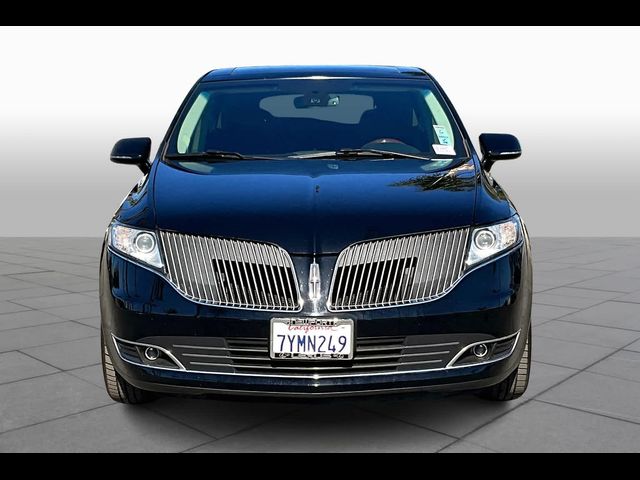 2016 Lincoln MKT Base