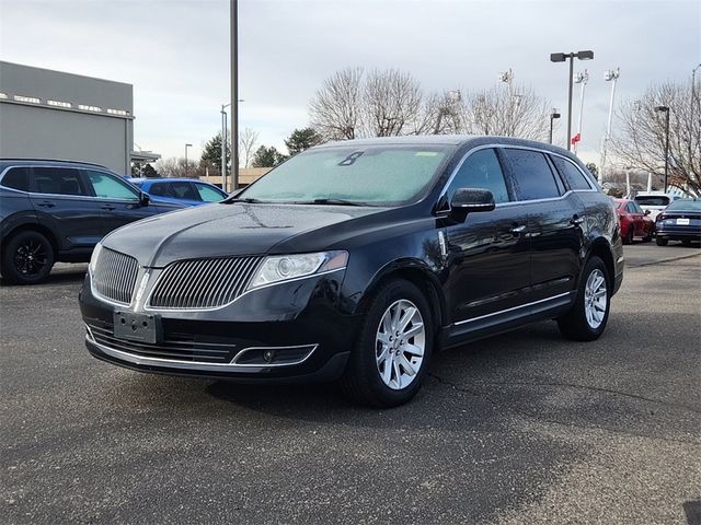 2016 Lincoln MKT Base