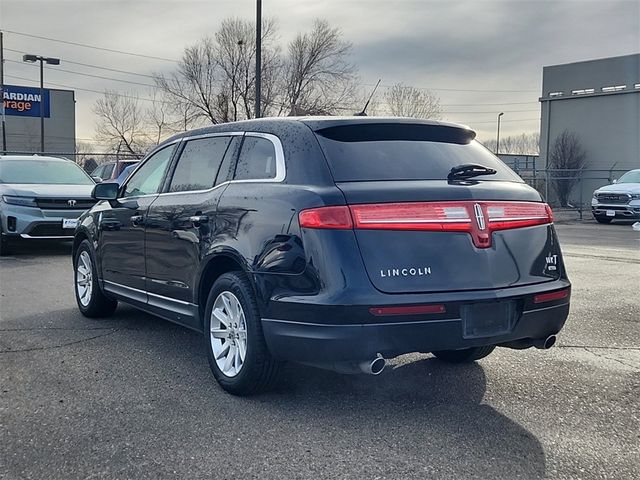 2016 Lincoln MKT Base