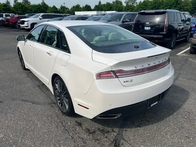 2016 Lincoln MKZ Base