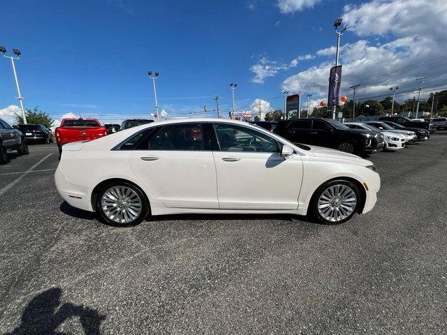 2016 Lincoln MKZ Base