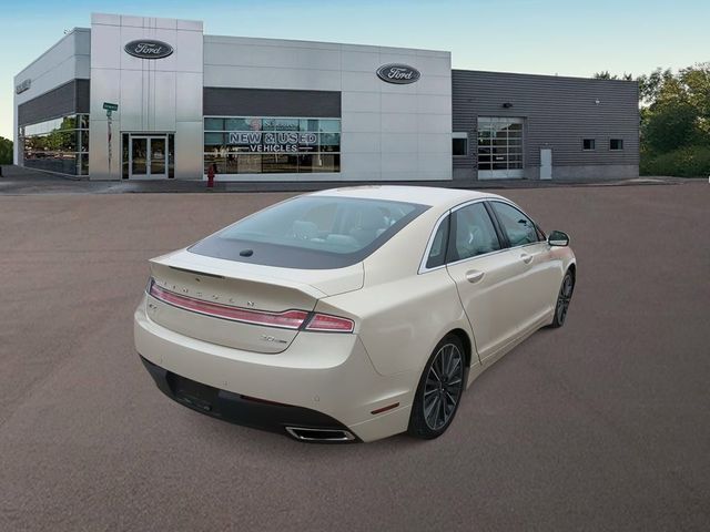 2016 Lincoln MKZ Base