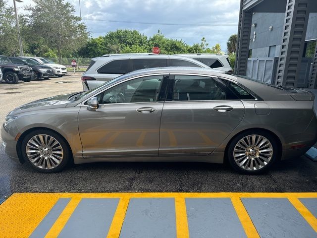 2016 Lincoln MKZ Base