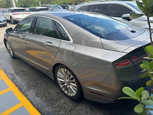 2016 Lincoln MKZ Base