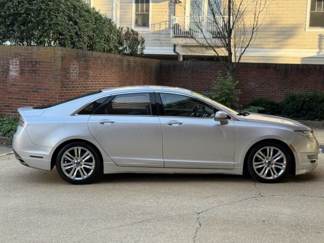 2016 Lincoln MKZ Base
