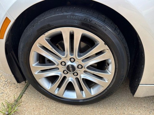 2016 Lincoln MKZ Base