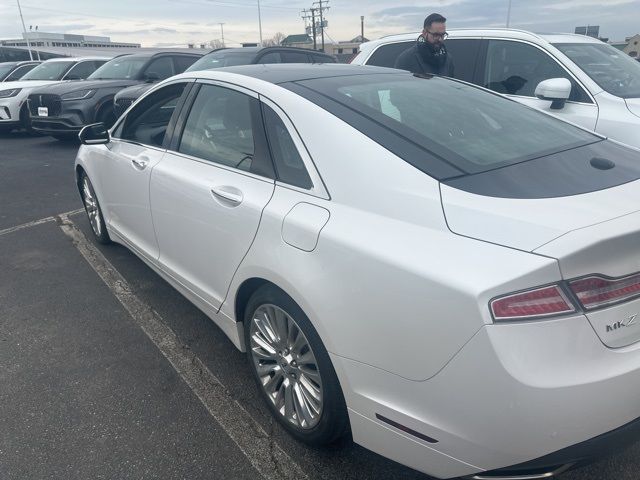 2016 Lincoln MKZ Base