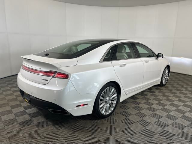 2016 Lincoln MKZ Base