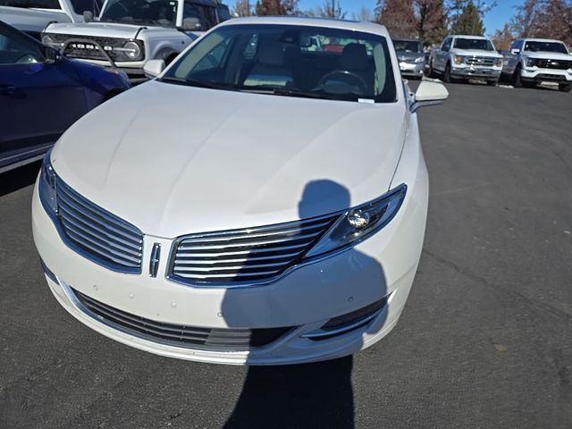 2016 Lincoln MKZ Base