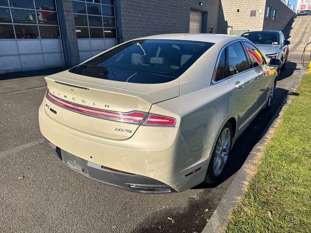 2016 Lincoln MKZ Base
