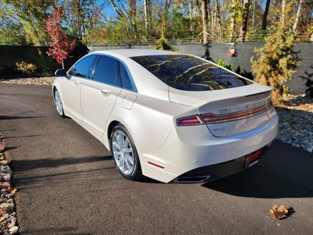 2016 Lincoln MKZ Base