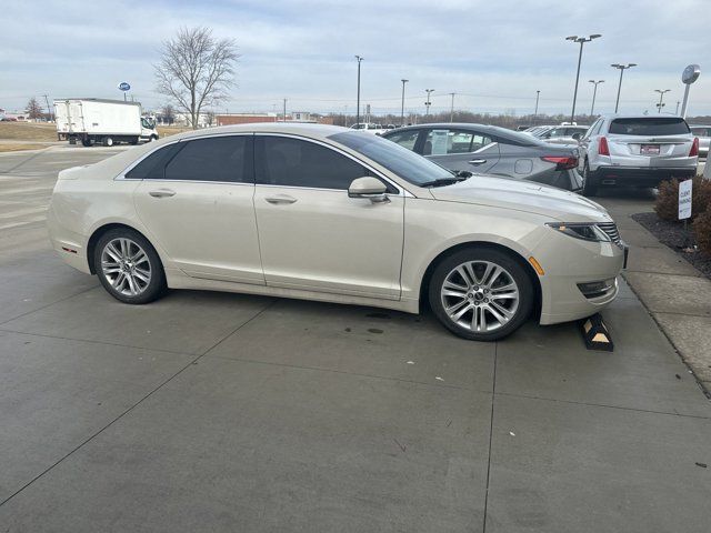 2016 Lincoln MKZ Hybrid Base