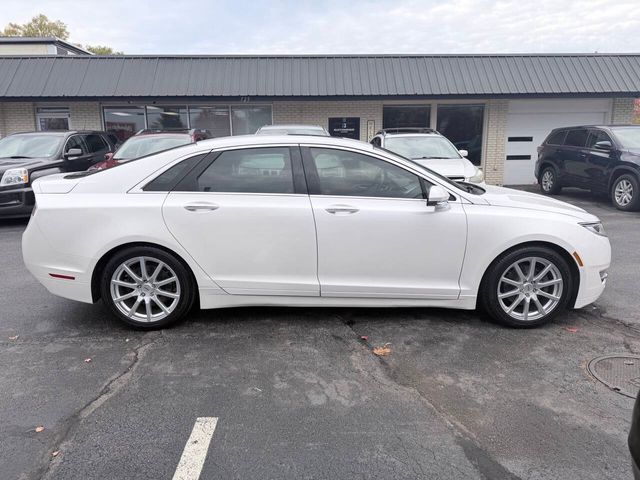 2016 Lincoln MKZ Base