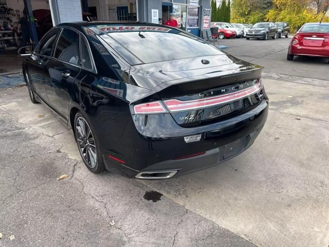 2016 Lincoln MKZ Base