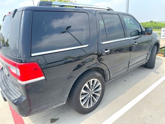 2016 Lincoln Navigator Select