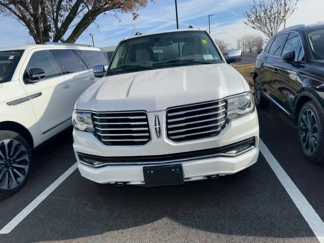 2016 Lincoln Navigator Select