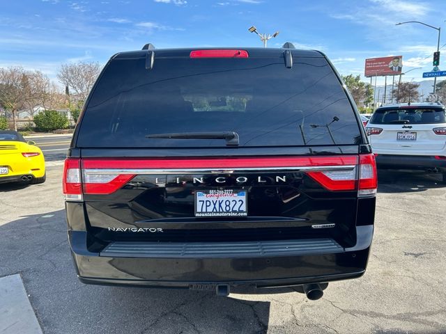 2016 Lincoln Navigator Select