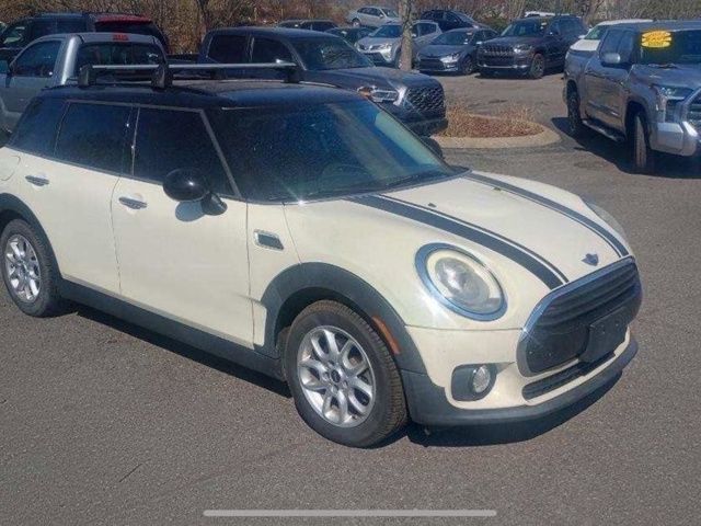 2016 MINI Cooper Clubman Base