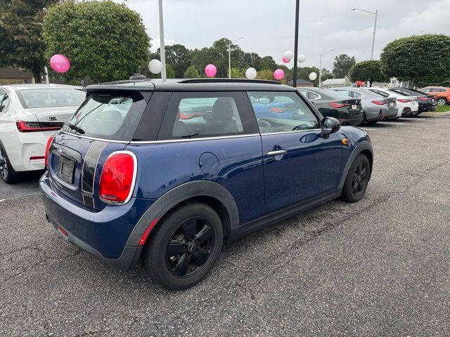 2016 MINI Cooper Hardtop Base