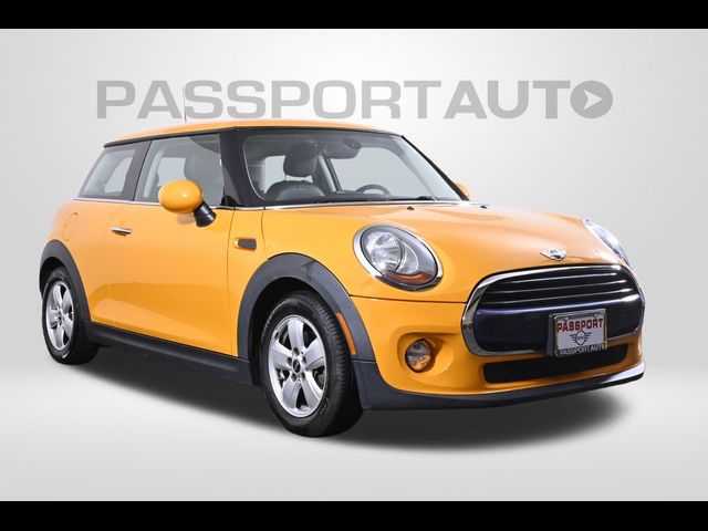 2016 MINI Cooper Hardtop Base