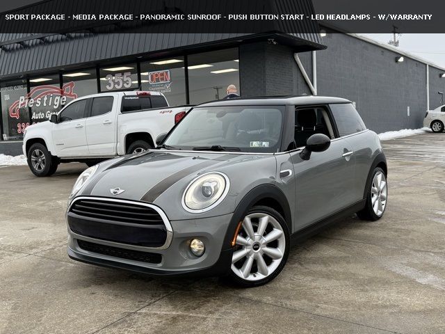2016 MINI Cooper Hardtop Base