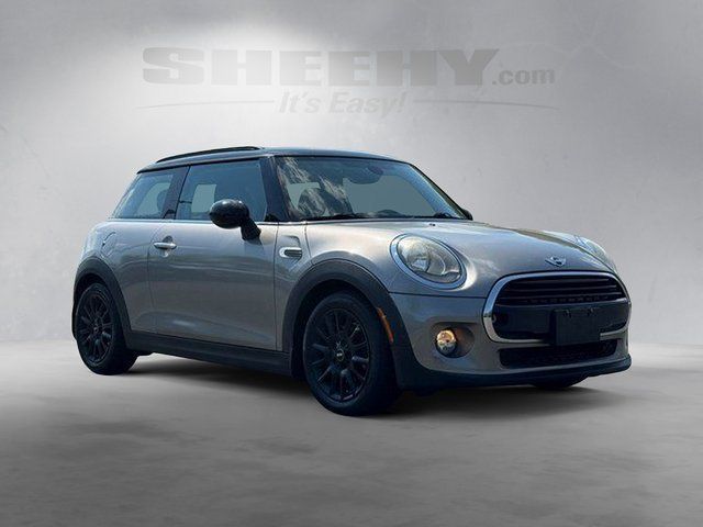 2016 MINI Cooper Hardtop Base