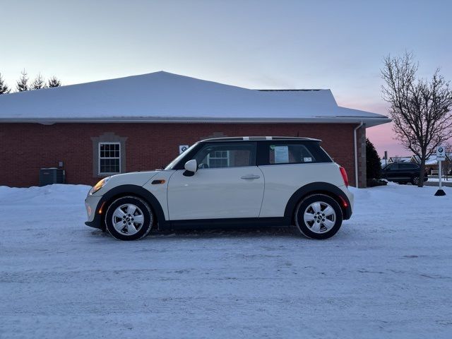 2016 MINI Cooper Hardtop Base