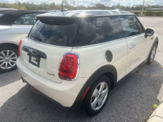 2016 MINI Cooper Hardtop Base