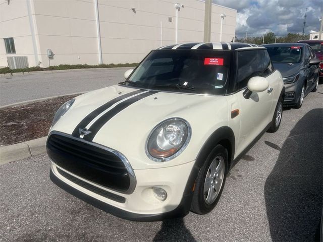 2016 MINI Cooper Hardtop Base