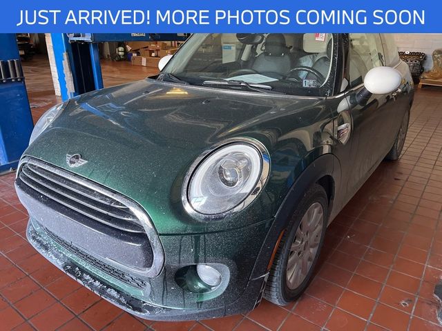 2016 MINI Cooper Hardtop Base