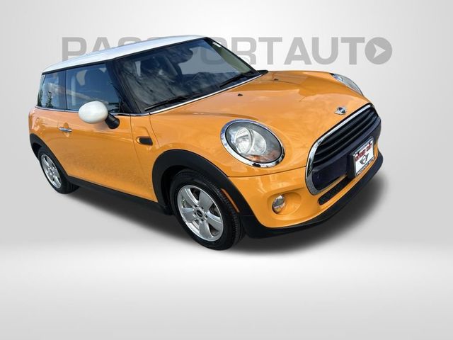 2016 MINI Cooper Hardtop Base