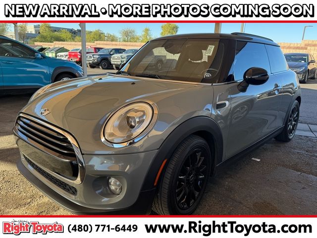 2016 MINI Cooper Hardtop Base